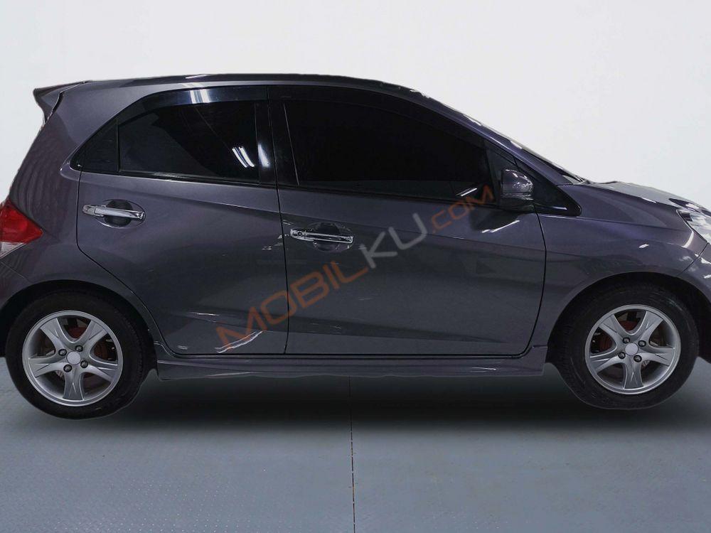 Mobil Honda Brio 2018