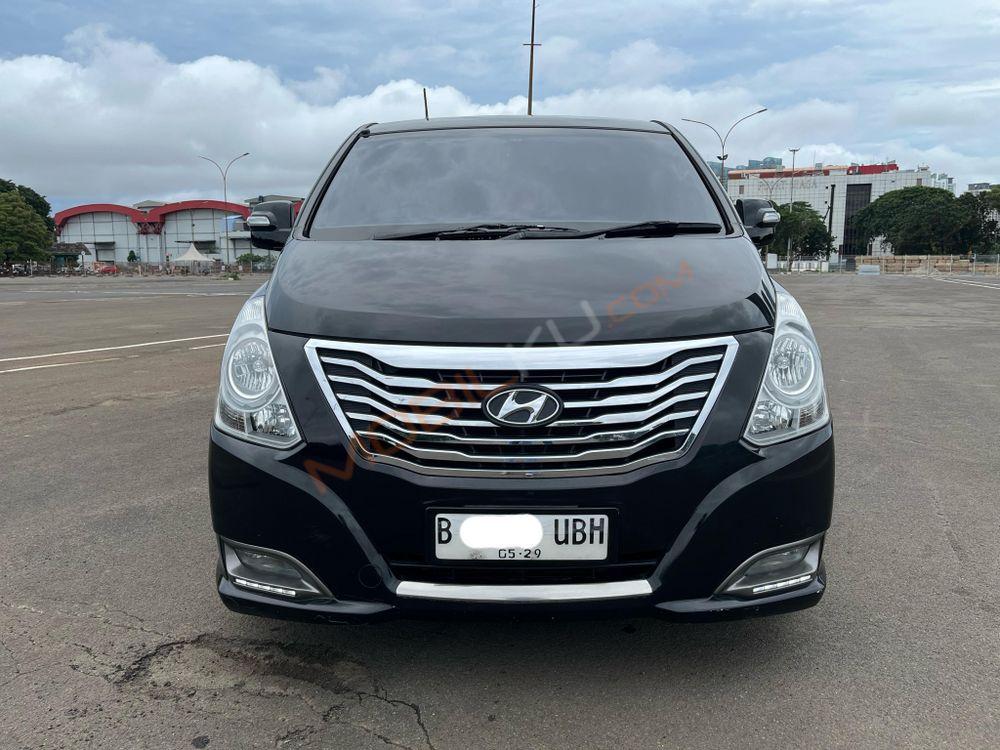 Mobil Hyundai H-1 2015