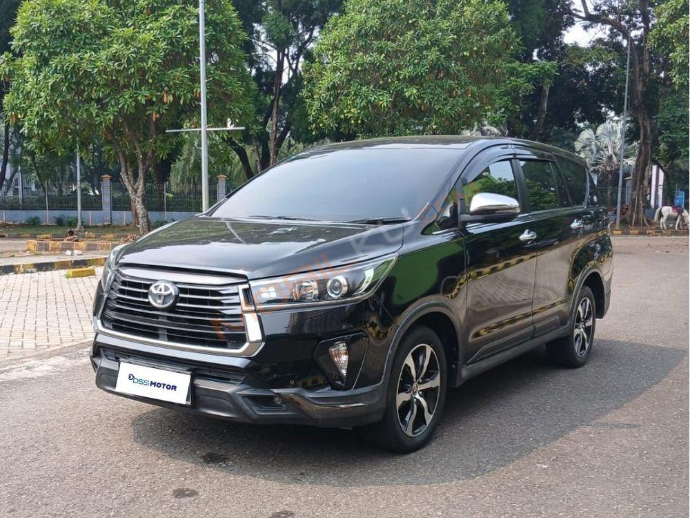 Mobil Toyota Kijang Innova 2021