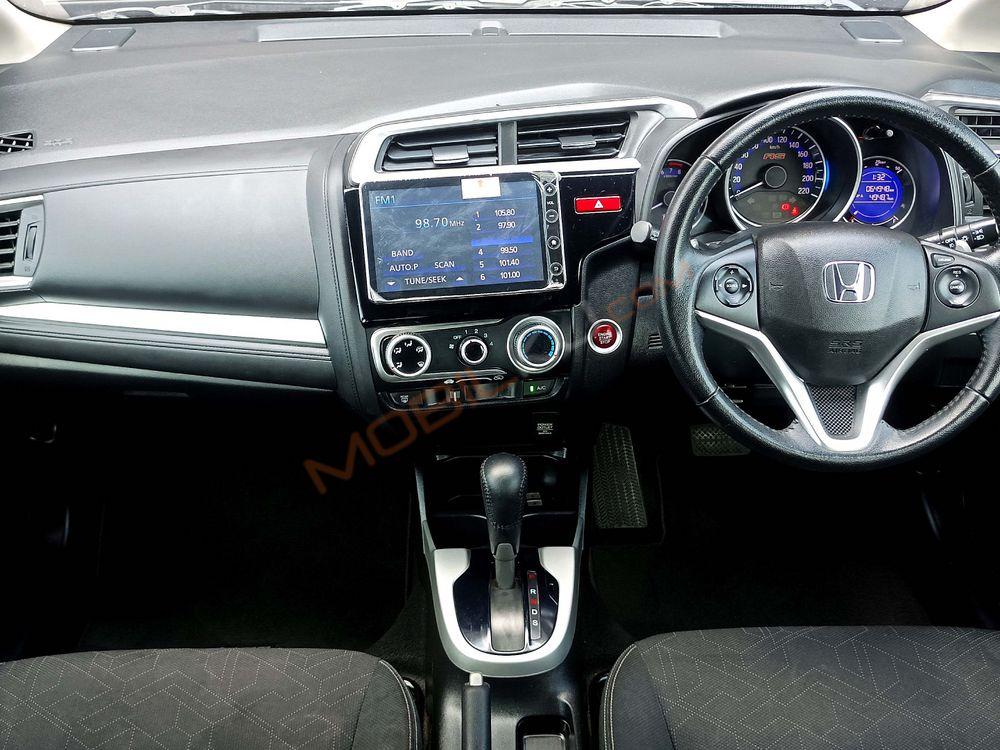 Mobil Honda Jazz 2017