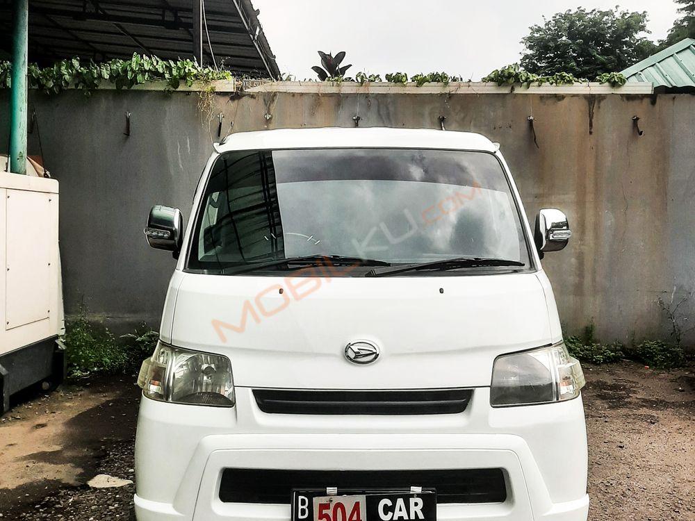 Mobil Daihatsu Gran Max 2014