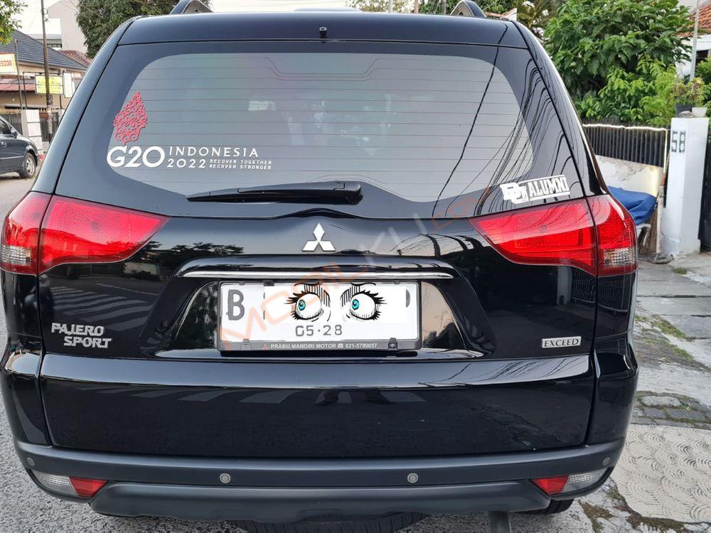 Mobil Mitsubishi Pajero Sport 2015