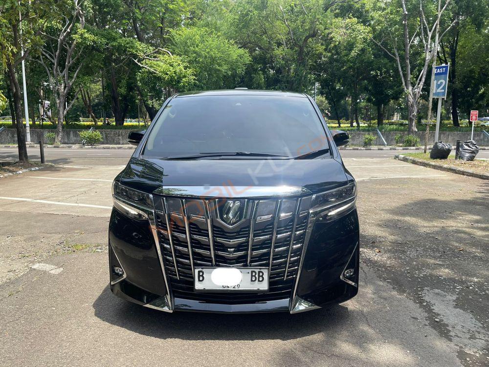 Mobil Toyota Alphard 2020