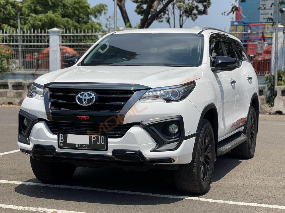 Mobil Toyota Fortuner 2020
