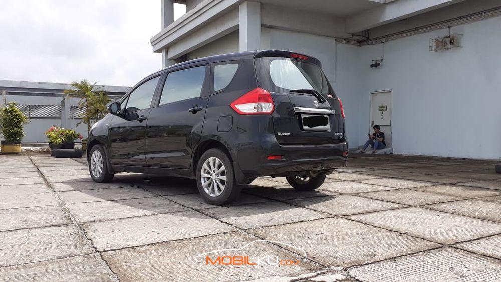 Mobil Suzuki Ertiga 2015