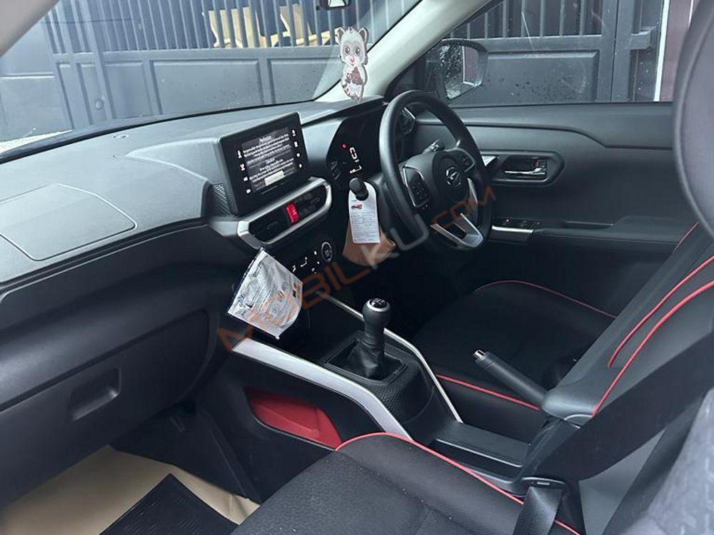 Mobil Daihatsu Rocky 2021