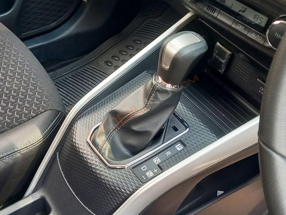 Mobil Toyota Raize 2022