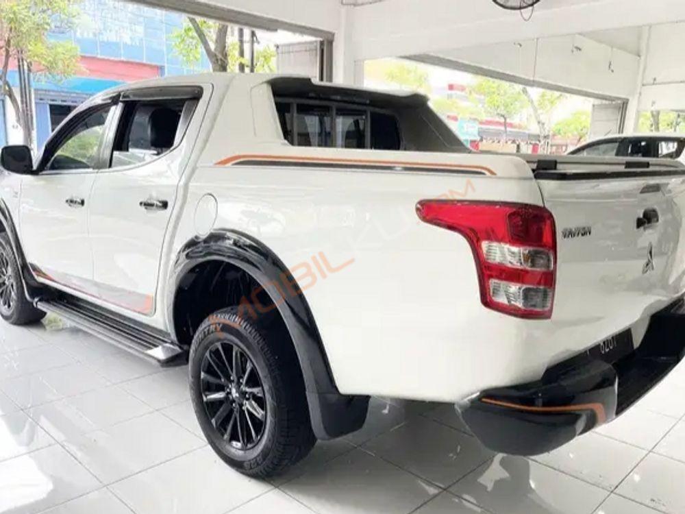 Mobil Mitsubishi Triton 2018