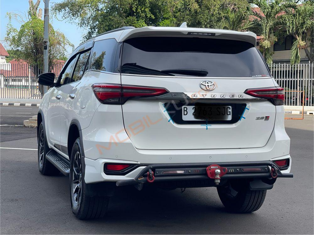 Mobil Toyota Fortuner 2022