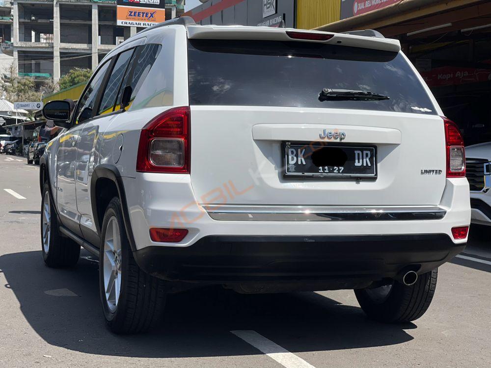 Mobil Jeep Compass 2013