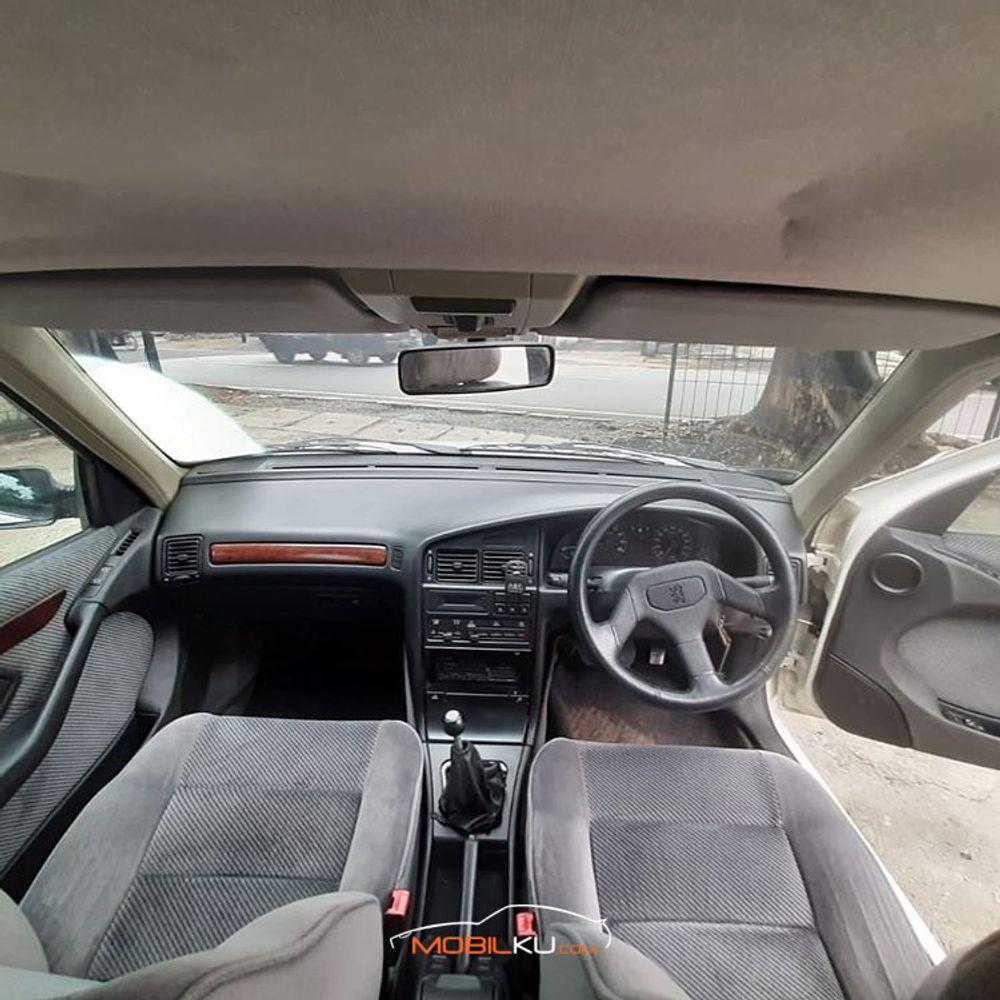 Mobil Peugeot 405 1994