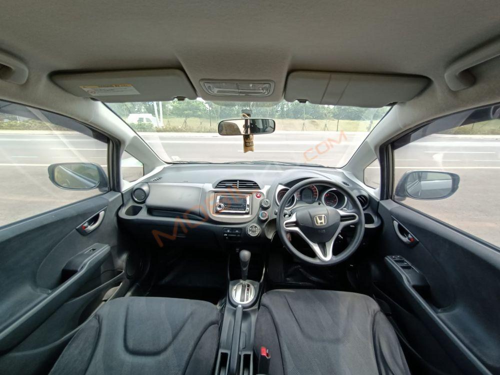 Mobil Honda Jazz 2010