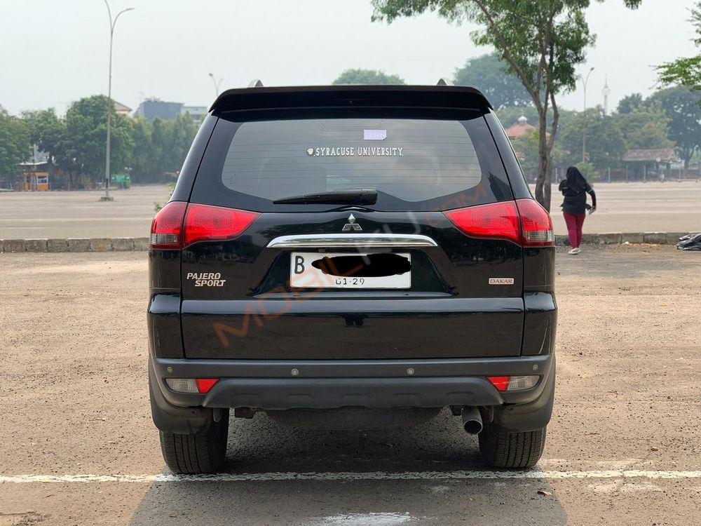 Mobil Mitsubishi Pajero Sport 2013