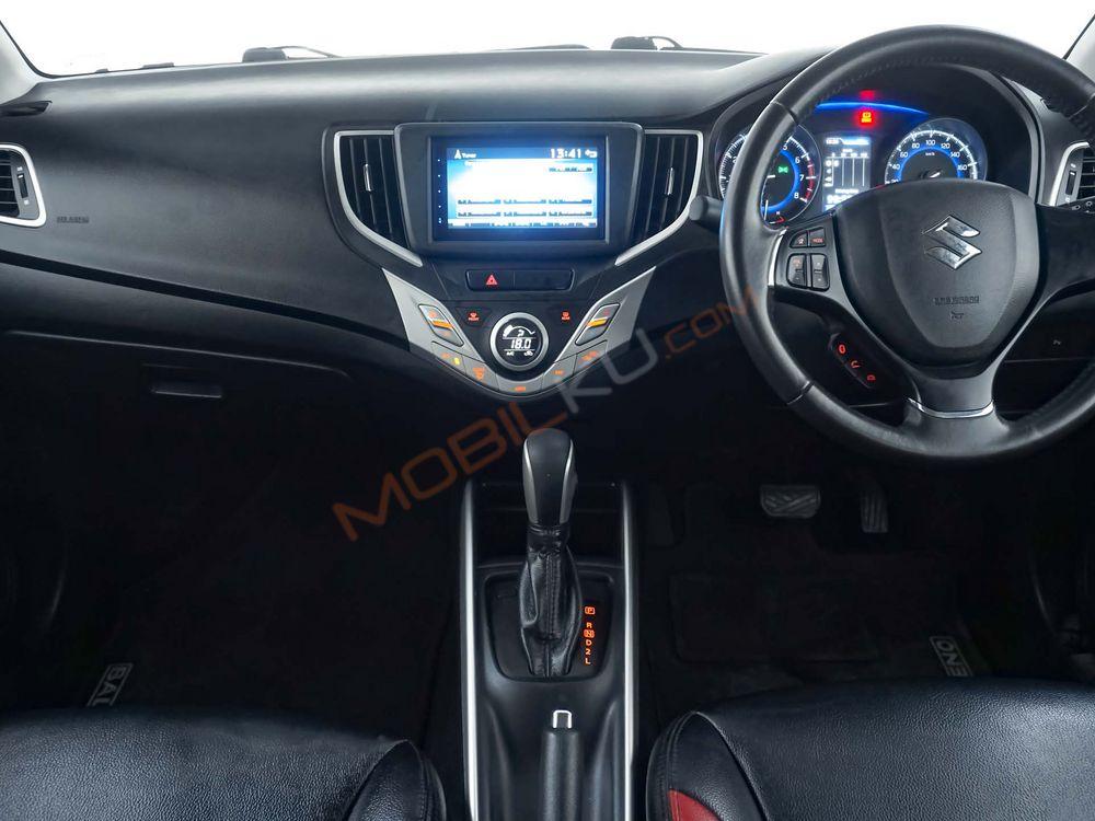 Mobil Suzuki Baleno 2018