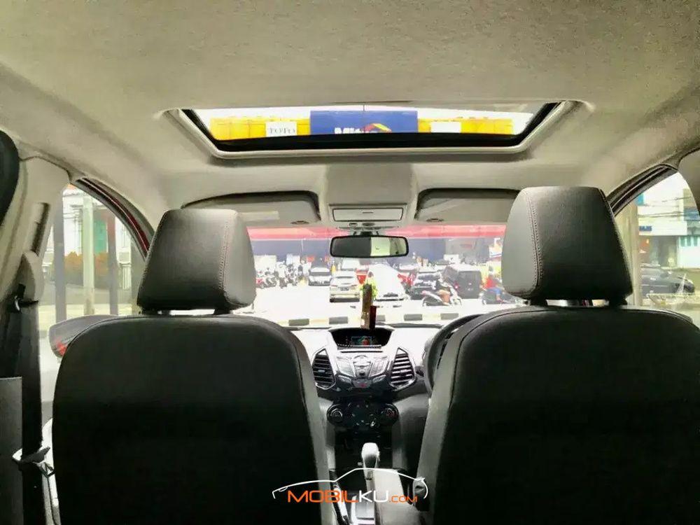 Mobil Ford EcoSport 2015