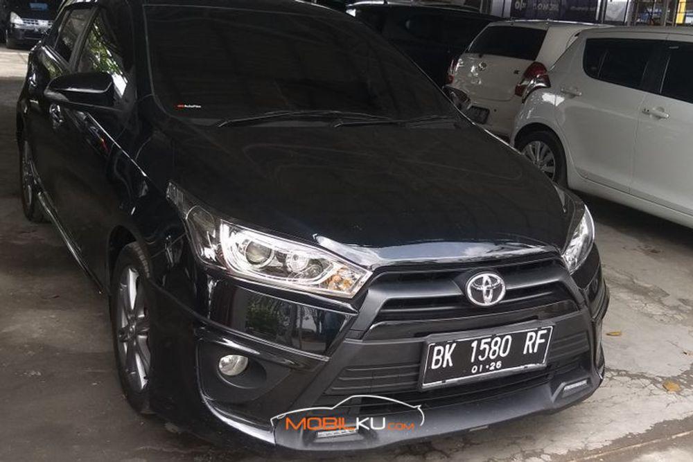 Mobil Toyota Yaris 2017
