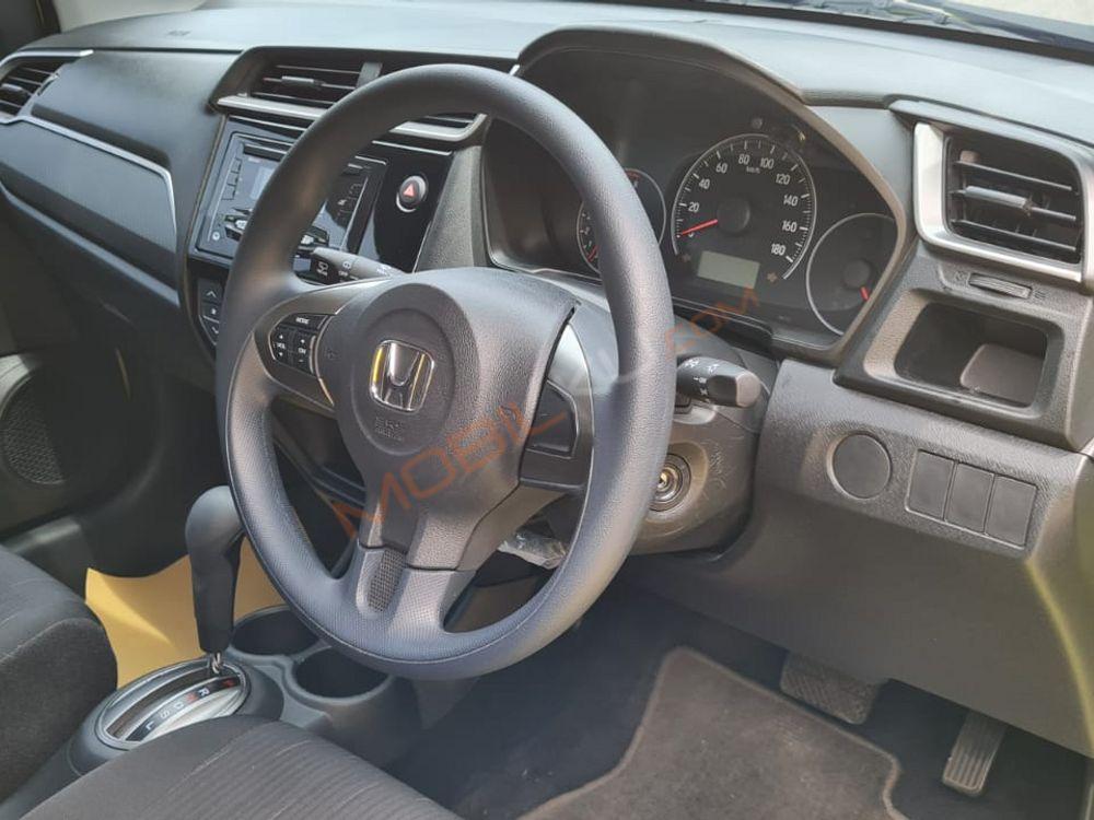 Mobil Honda Brio 2023