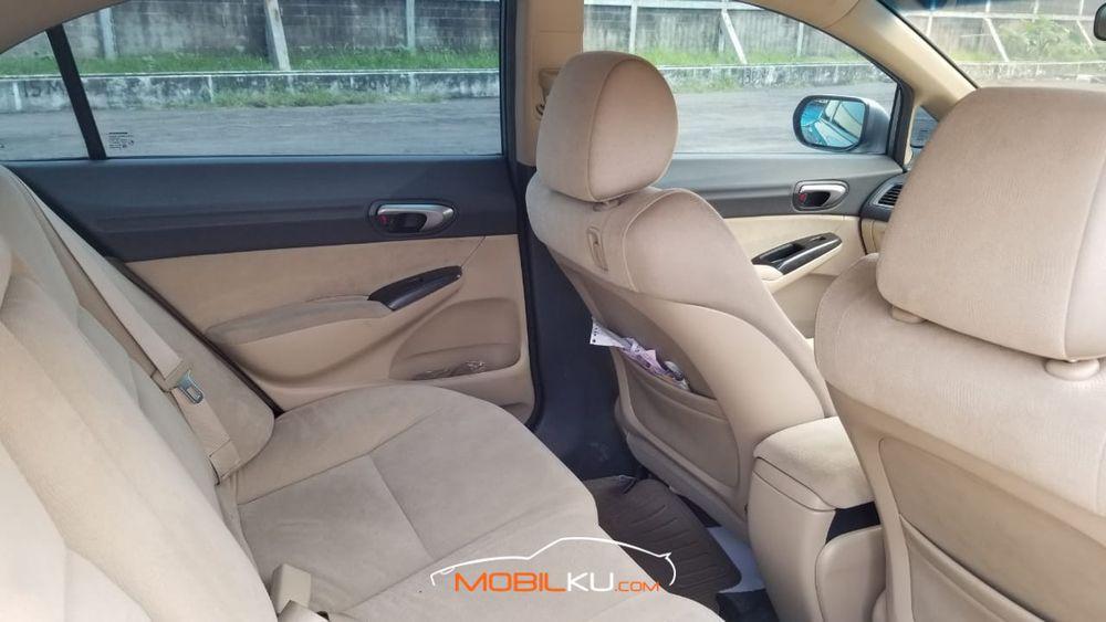 Mobil Honda Civic Sedan 2008