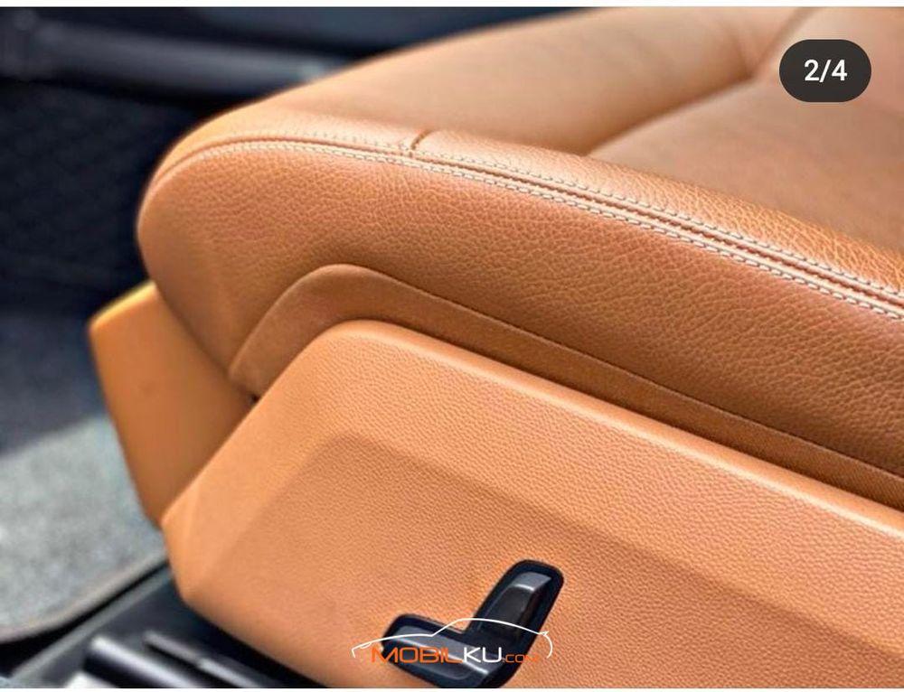 Mobil Mercedes-Benz E-Class 2010