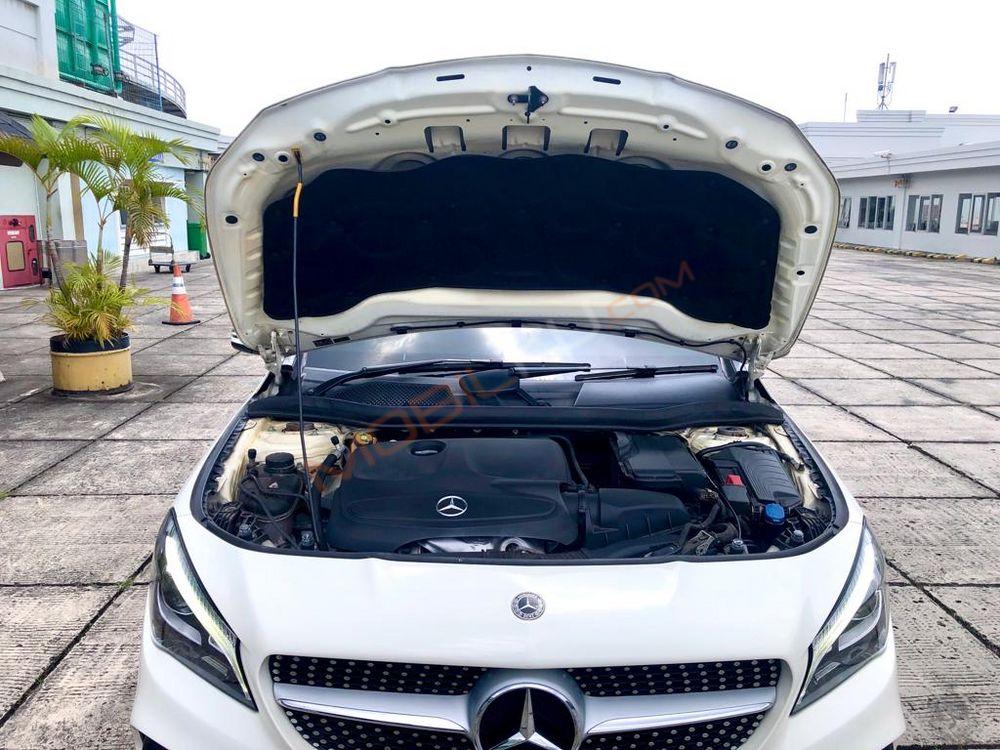 Mobil Mercedes-Benz CLA 2018