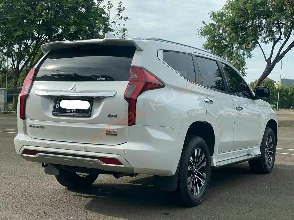 Mobil Mitsubishi Pajero Sport 2021