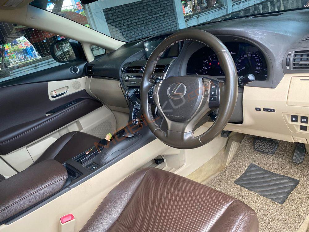 Mobil Lexus RX 2013