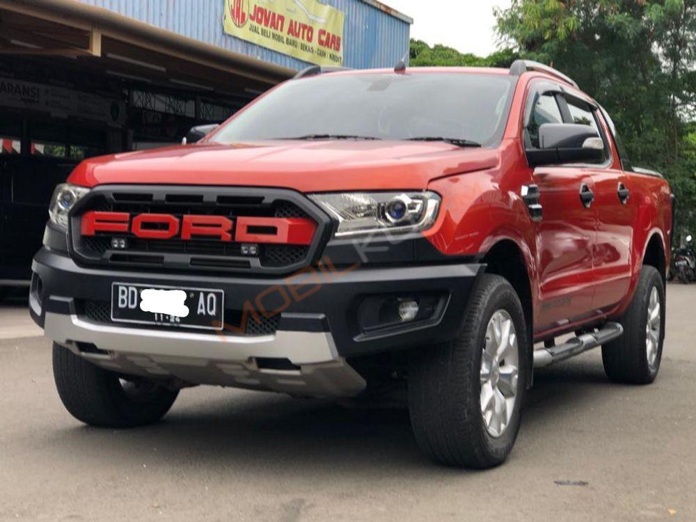 Mobil Ford Ranger 2014