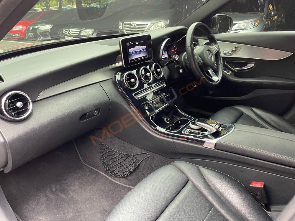 Mobil Mercedes-Benz C-Class 2018