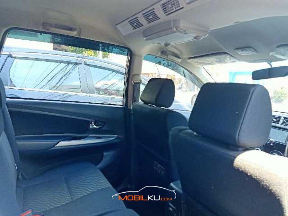 Mobil Toyota Avanza 2018