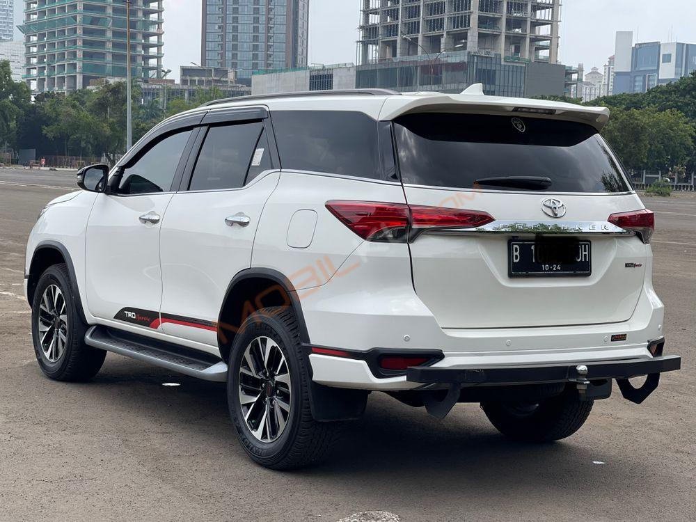 Mobil Toyota Fortuner 2019