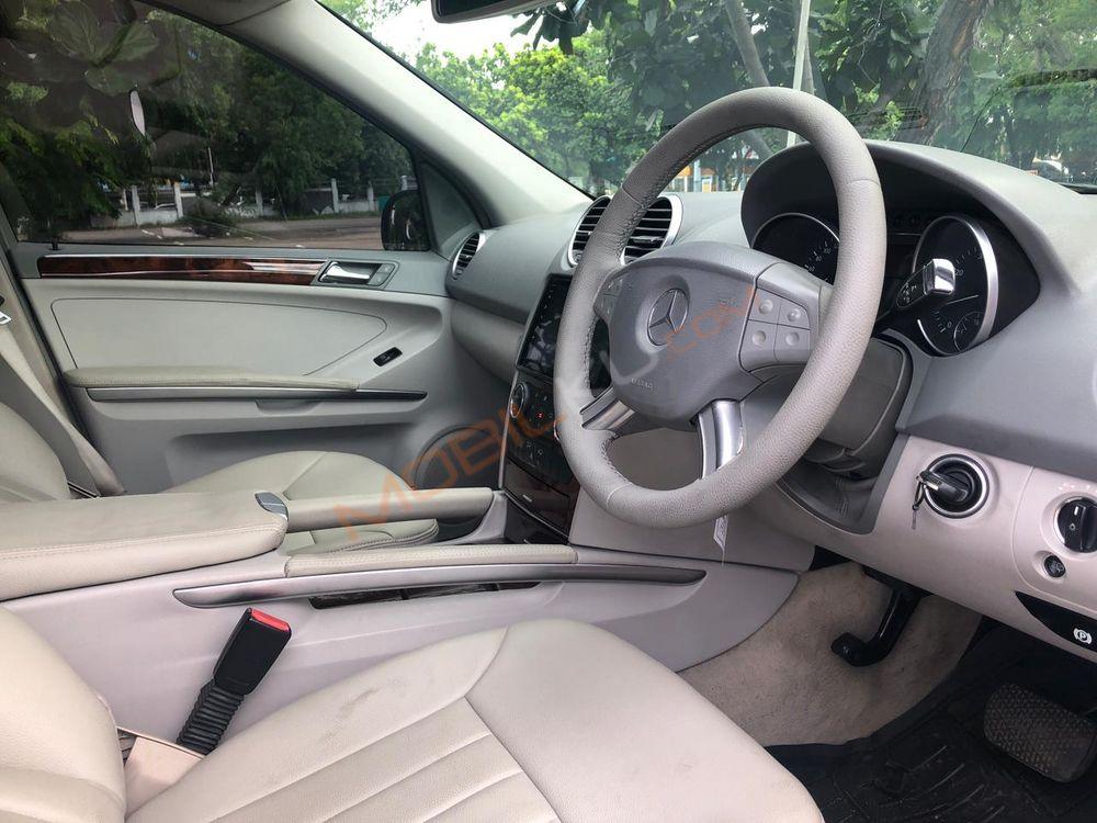 Mobil Mercedes-Benz ML 2006
