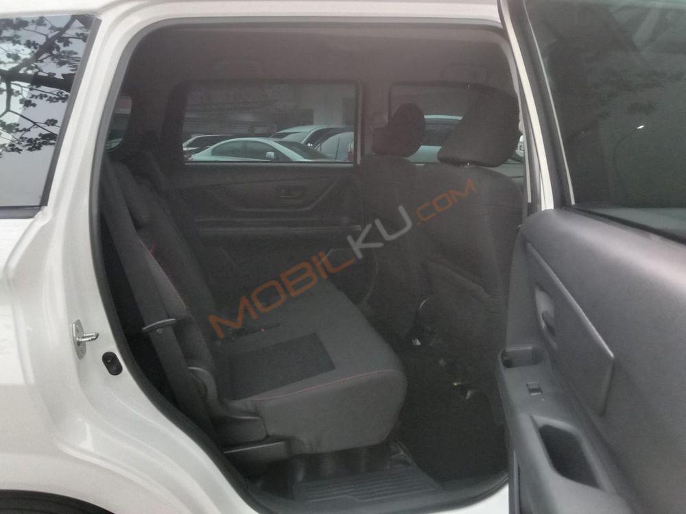 Mobil Daihatsu Xenia 2021