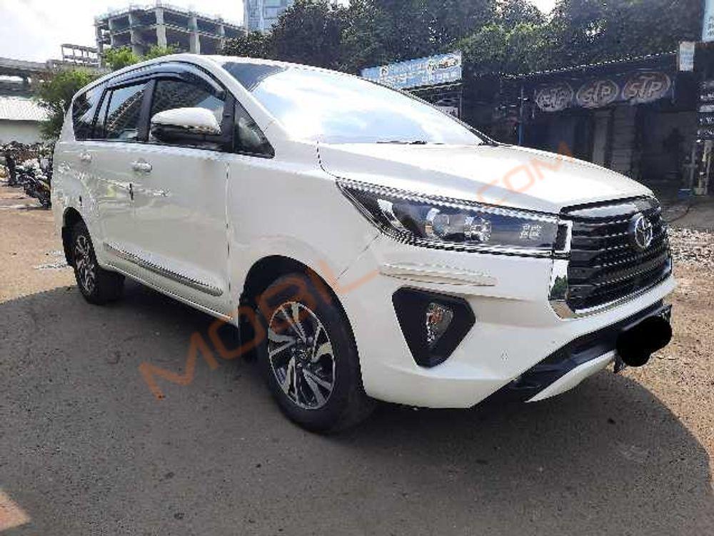 Mobil Toyota Kijang Innova 2021