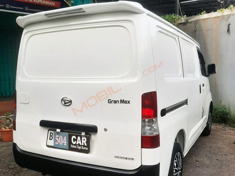 Mobil Daihatsu Gran Max 2018