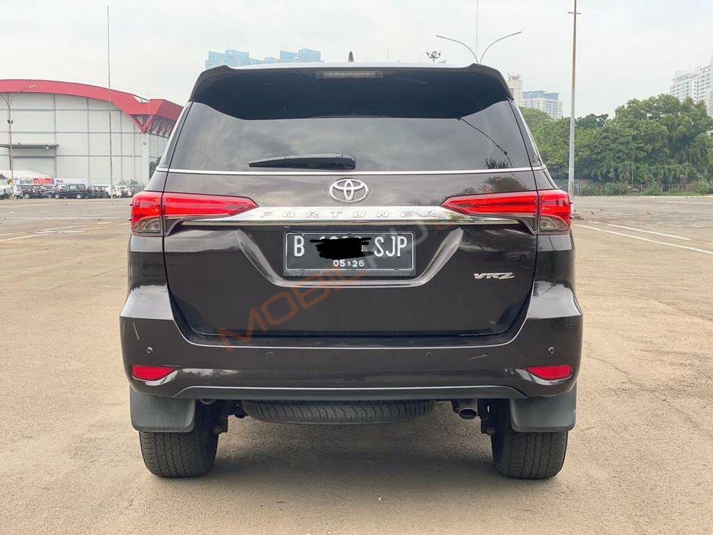 Mobil Toyota Fortuner 2016