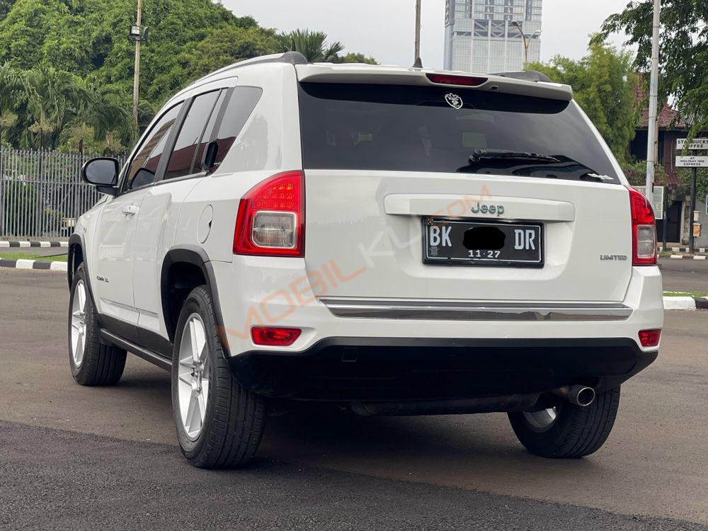 Mobil Jeep Compass 2013