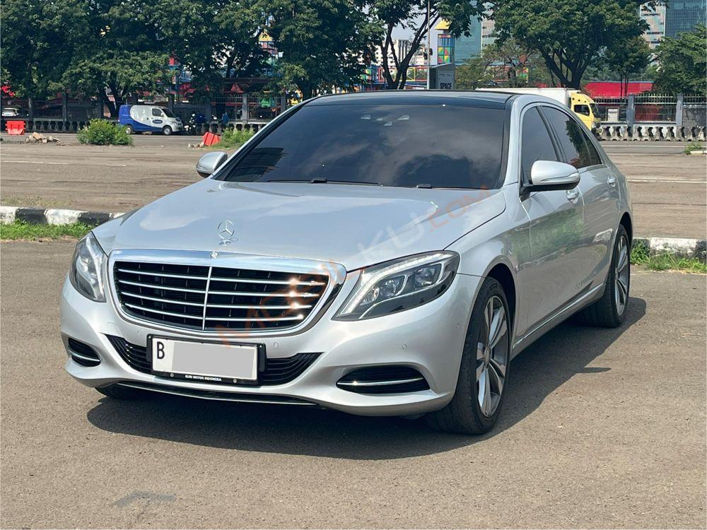 Mobil Mercedes-Benz S-Class 2015