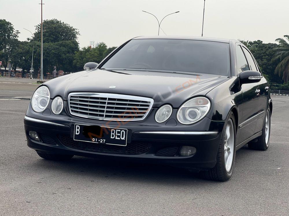 Mobil Mercedes-Benz E-Class 2006