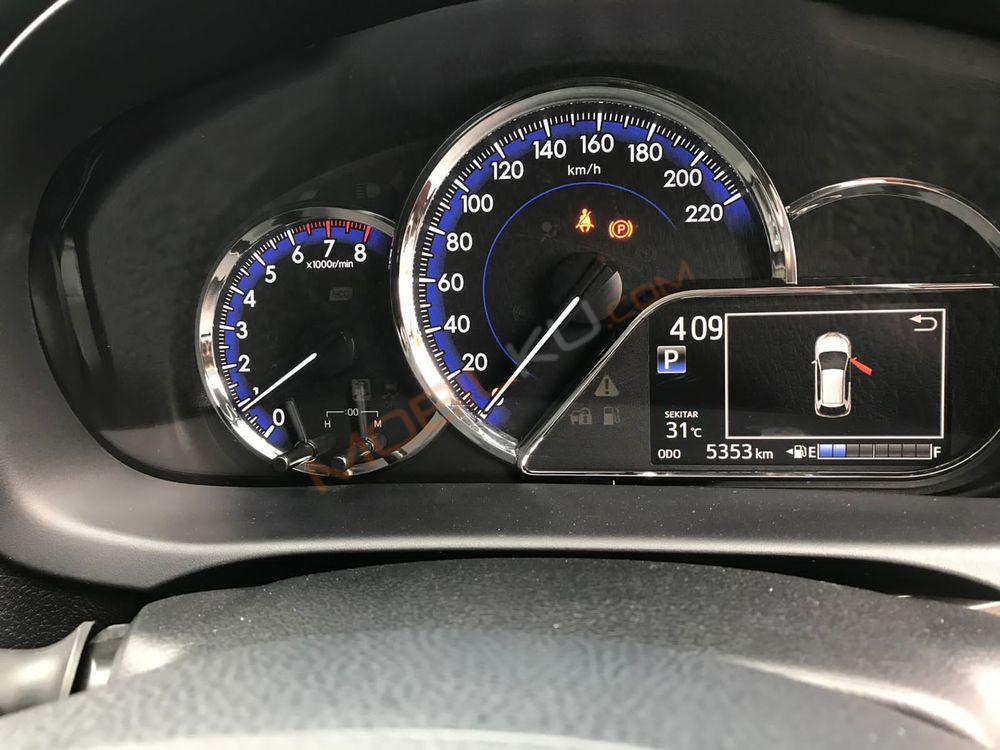 Mobil Toyota Yaris 2020