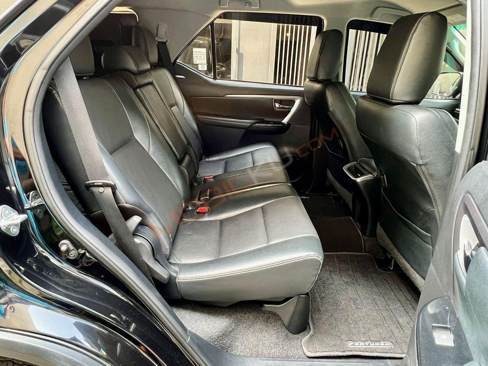 Mobil Toyota Fortuner 2022