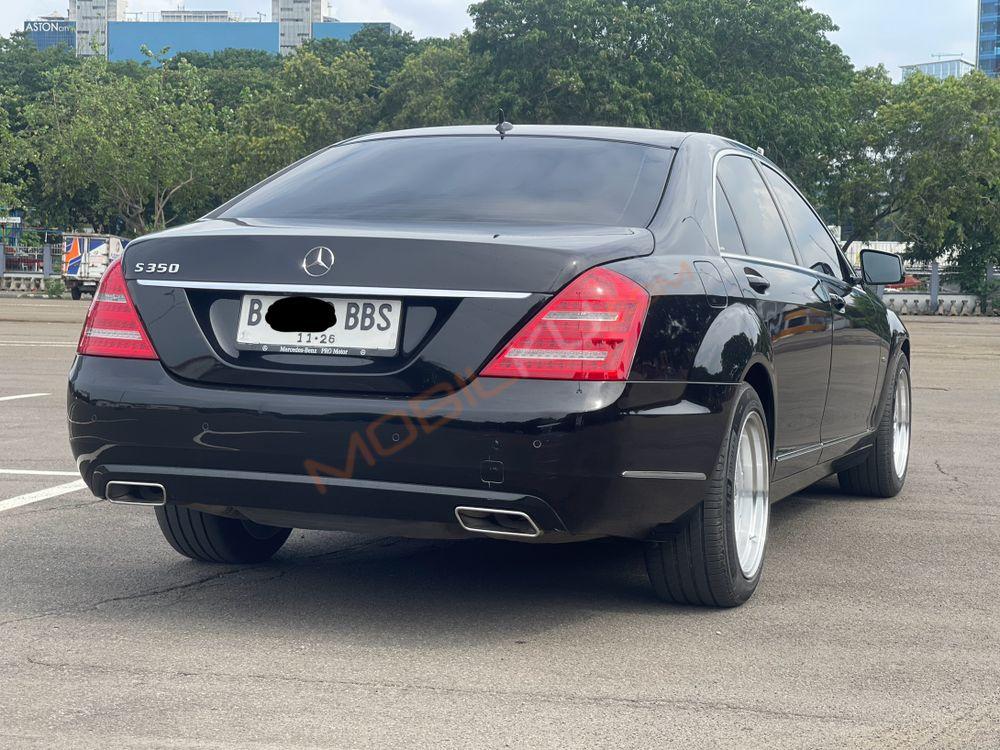 Mobil Mercedes-Benz S-Class 2013