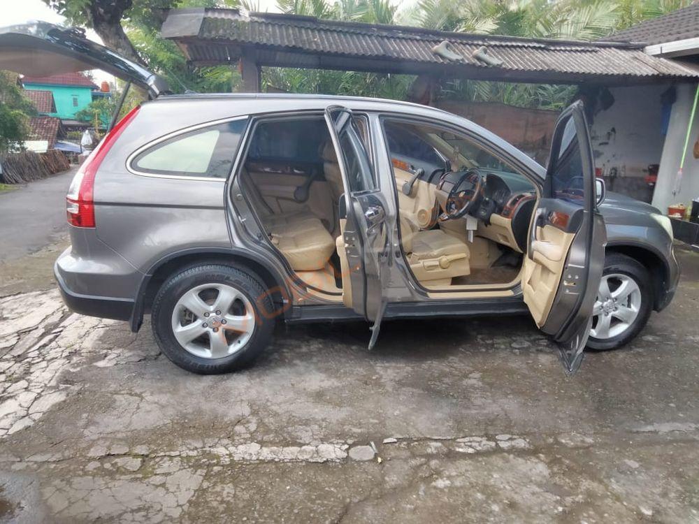 Mobil Honda CR-V 2009