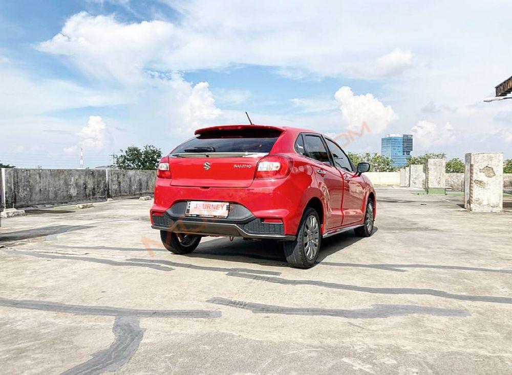 Mobil Suzuki Baleno 2017