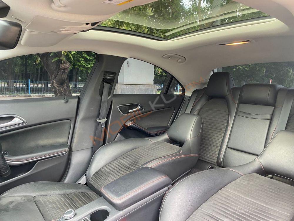 Mobil Mercedes-Benz CLA 2018