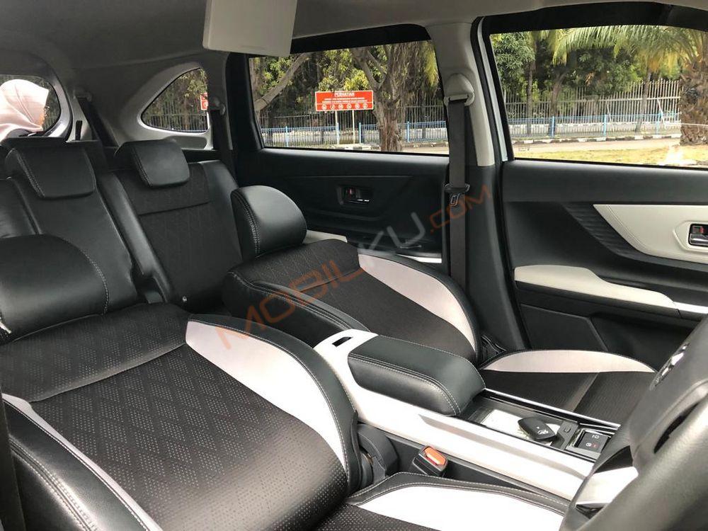 Mobil Toyota Veloz 2022