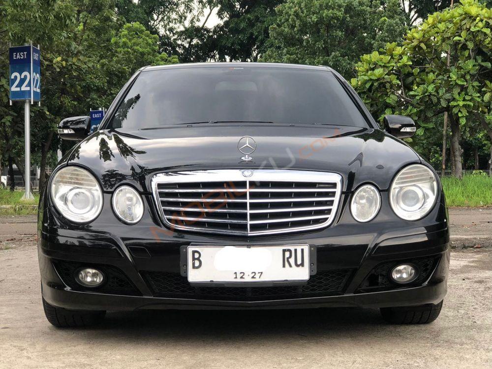 Mobil Mercedes-Benz E-Class 2007