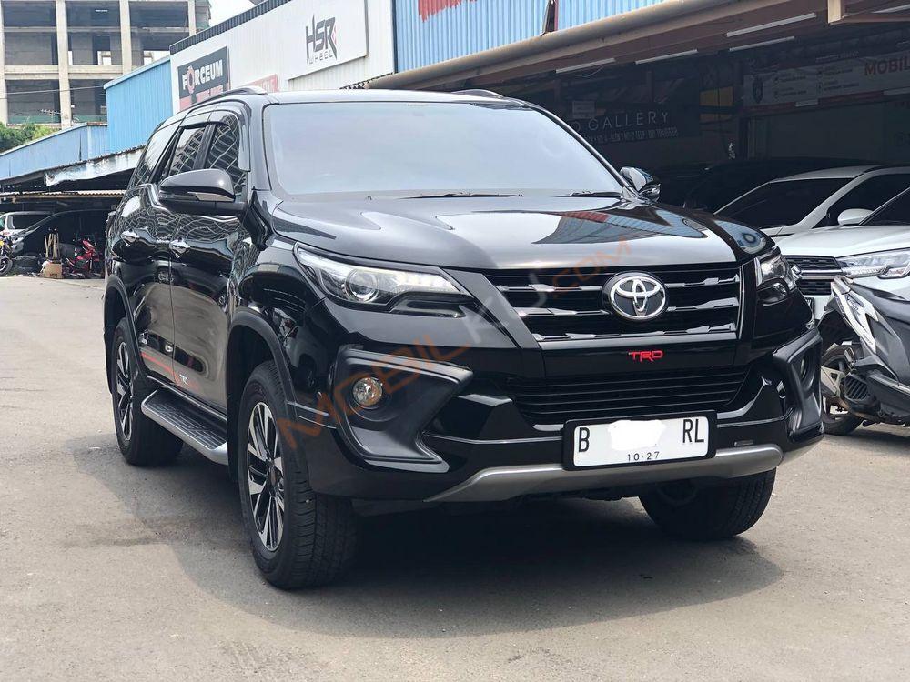 Mobil Toyota Fortuner 2017
