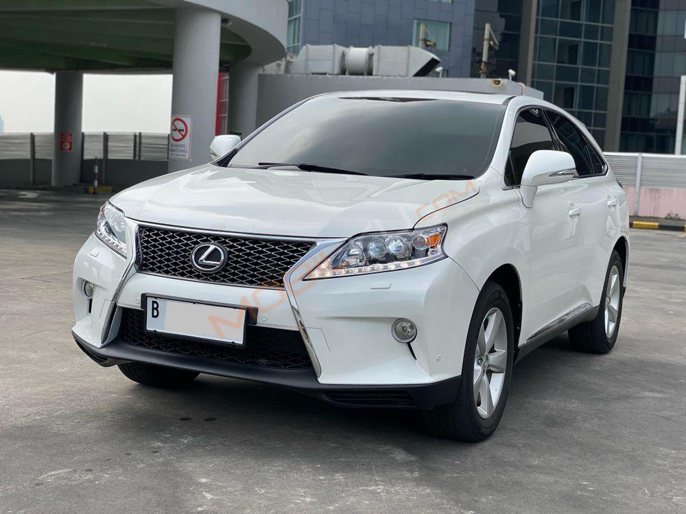 Mobil Lexus RX 2011