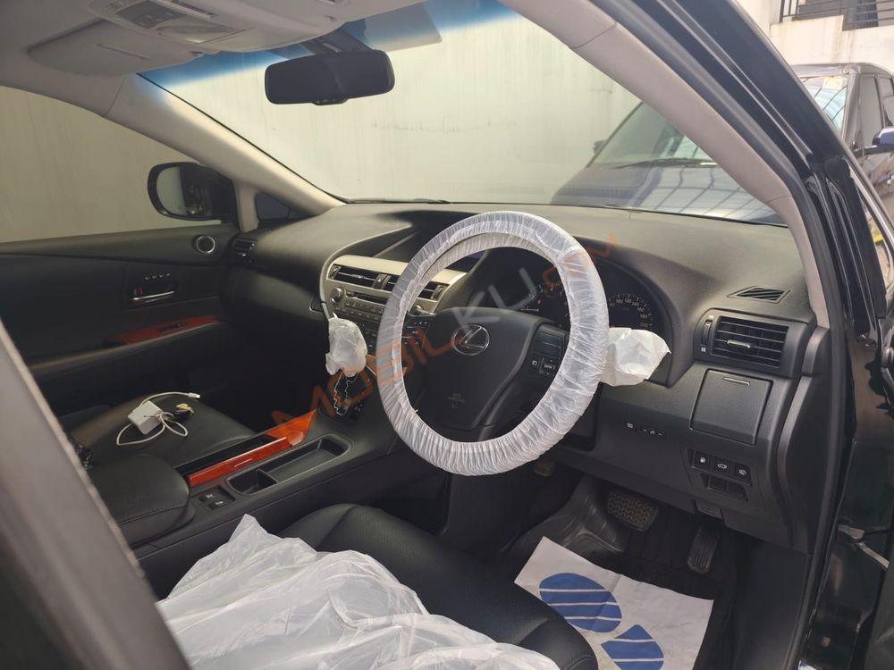 Mobil Lexus RX 2011