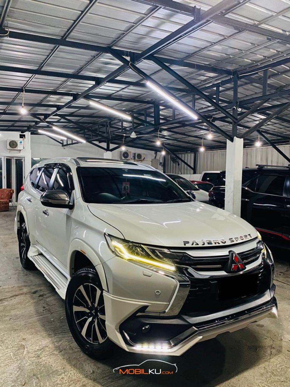 Mobil Mitsubishi Pajero Sport 2017